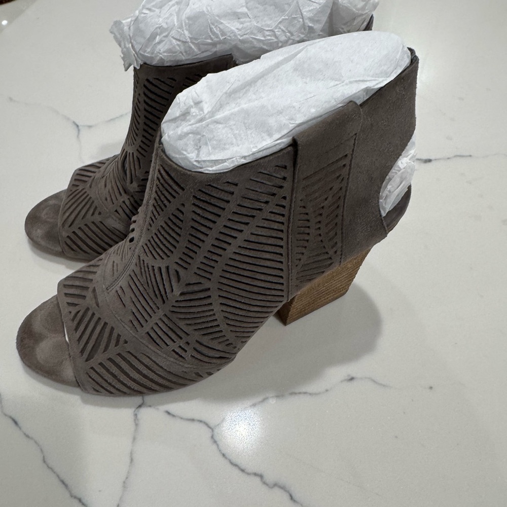 Chic Gray Peep-Toe Booties